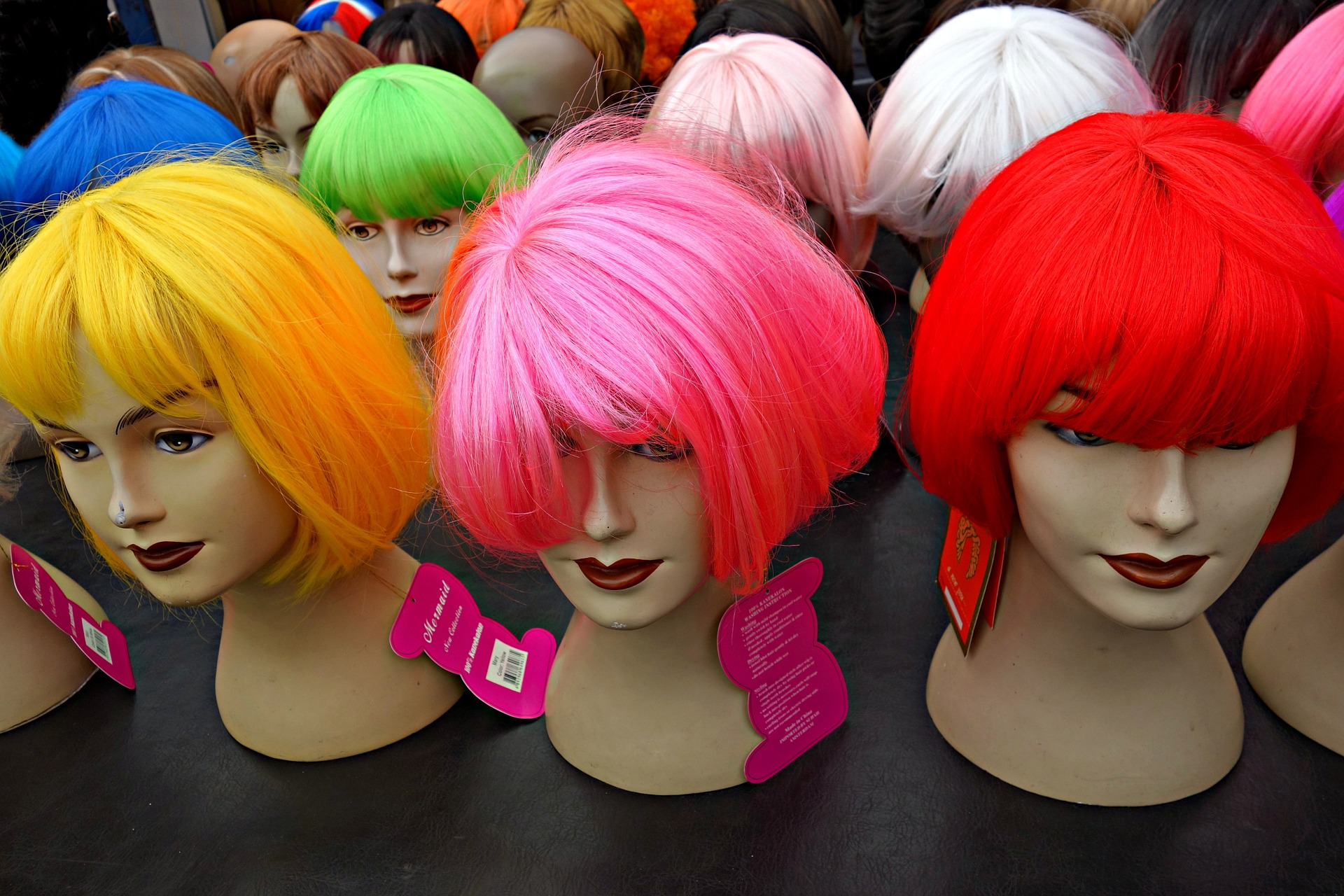 A guide to buying your first wig: What to consider?